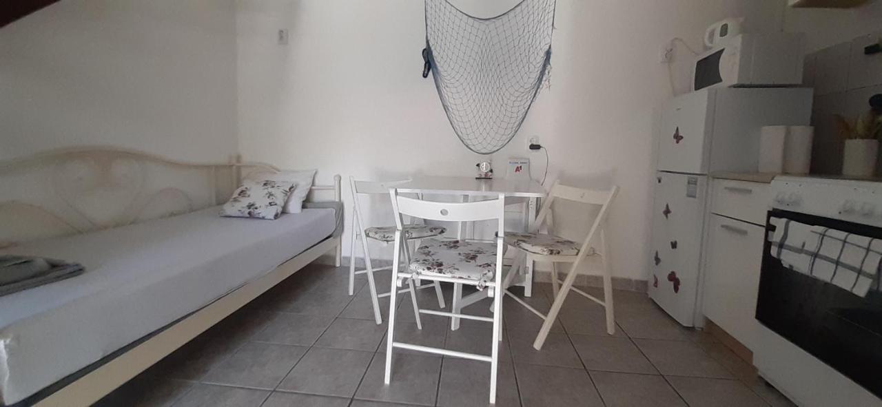 Apartman Goga Draga Bašćanska Exteriör bild